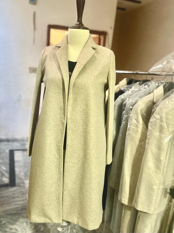 ZARA Women’s Lapel Long Coat – Elegant Winter Outerwear with Modern Tailored Fit