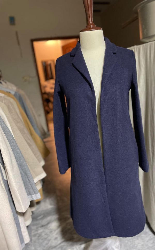 "SALE ALERT! 🤑 Get Ready to Shop ZARA's Coats at Thrift Store Prices! 👗 Available in All Colors & Sizes! 🌈 Hurry Up Before Stock Runs Out! ⏰