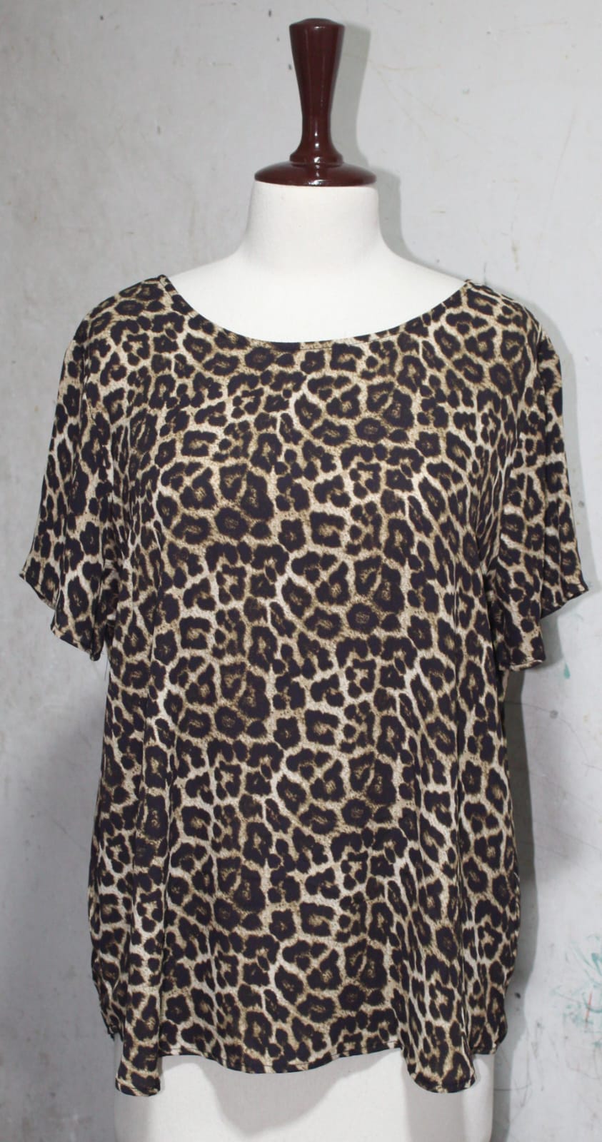 Brand CHELSEA & THEODORE